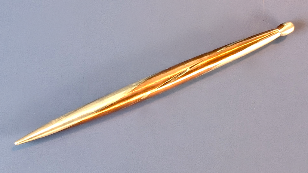 Teishin with copper and silver forged together .